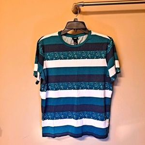 🏷 VTG H&M DESIGNER TEE SIZE MEDIUM 🔥🔥